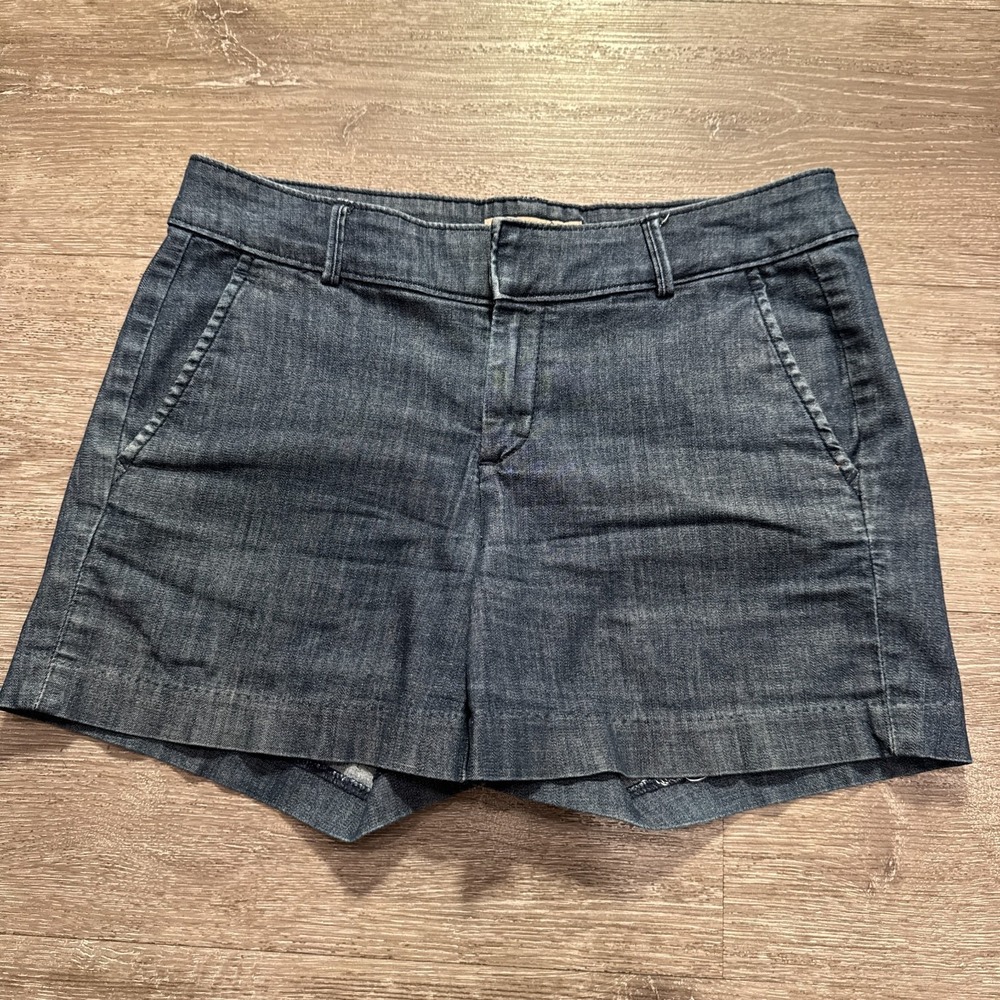 Banana Republic Shorts Womens 2 Blue Chambray Denim Hampton Resort Casual 5"